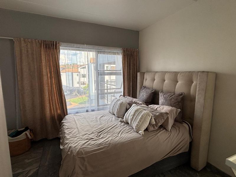 2 Bedroom Property for Sale in Honeydew Grove Gauteng