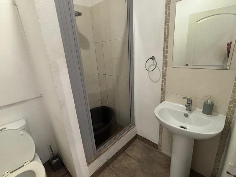 2 Bedroom Property for Sale in Honeydew Grove Gauteng