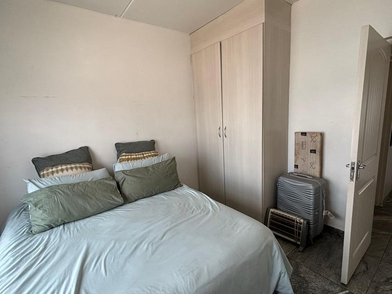 2 Bedroom Property for Sale in Honeydew Grove Gauteng