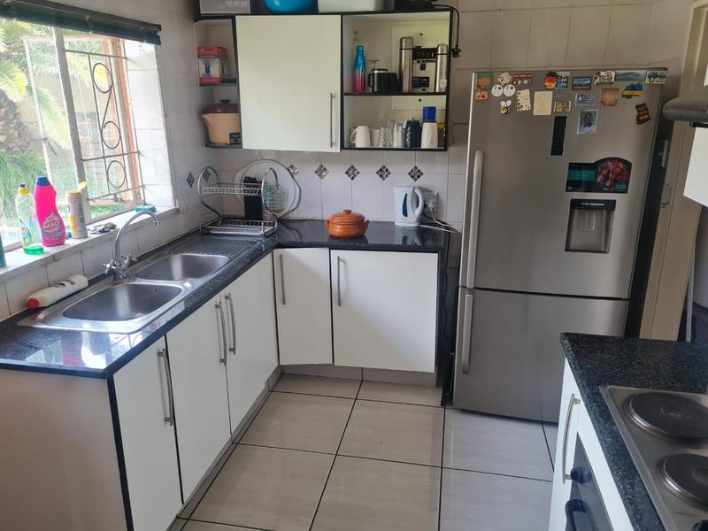 To Let 4 Bedroom Property for Rent in Lambton Gardens Gauteng