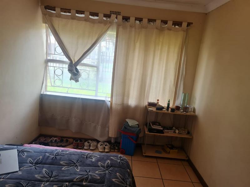 To Let 4 Bedroom Property for Rent in Lambton Gardens Gauteng