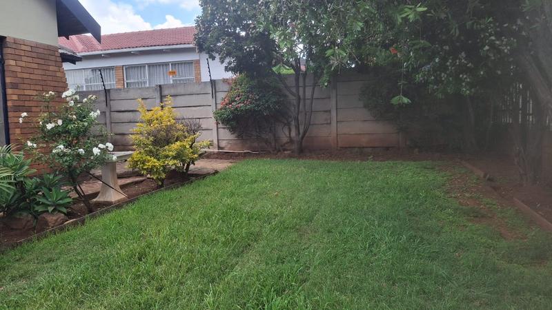 To Let 3 Bedroom Property for Rent in Sunnyridge Gauteng