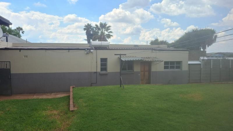 To Let 3 Bedroom Property for Rent in Sunnyridge Gauteng