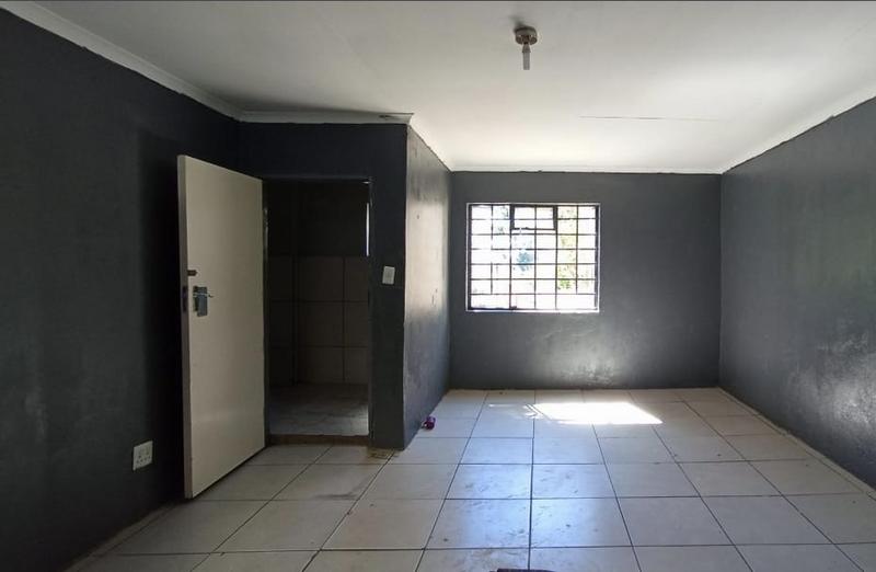 10 Bedroom Property for Sale in Rosettenville Gauteng