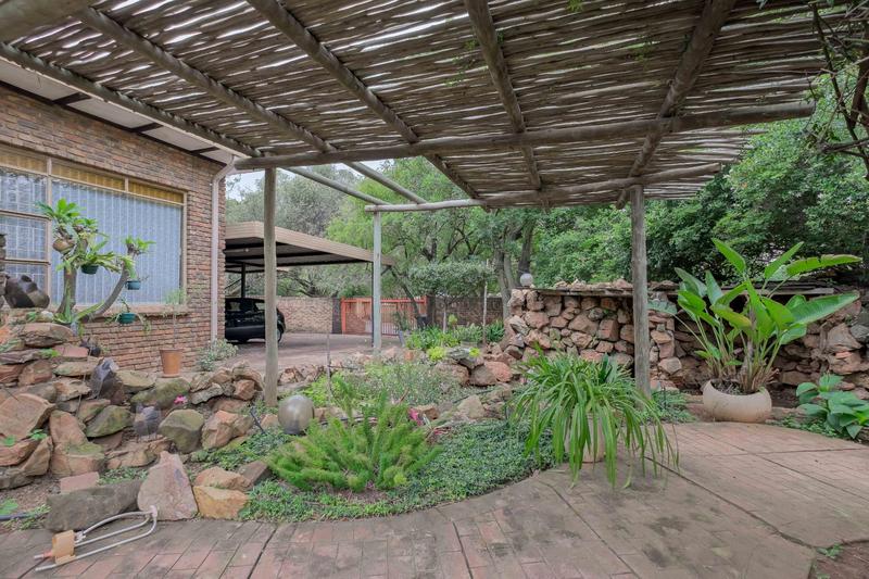 5 Bedroom Property for Sale in Murrayfield Gauteng