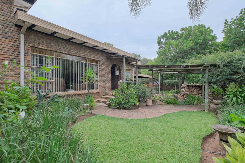 5 Bedroom Property for Sale in Murrayfield Gauteng