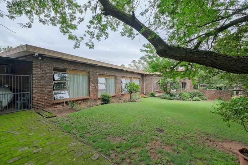 5 Bedroom Property for Sale in Murrayfield Gauteng