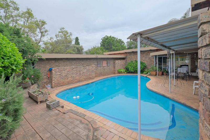 5 Bedroom Property for Sale in Murrayfield Gauteng