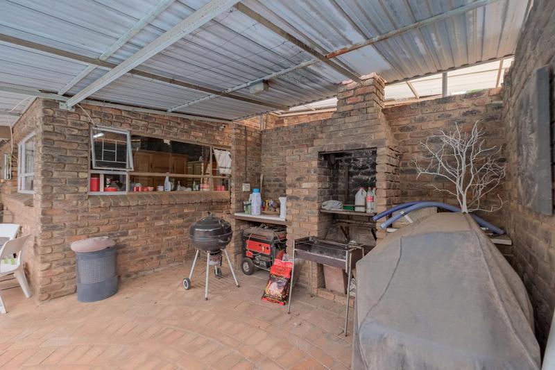 5 Bedroom Property for Sale in Murrayfield Gauteng