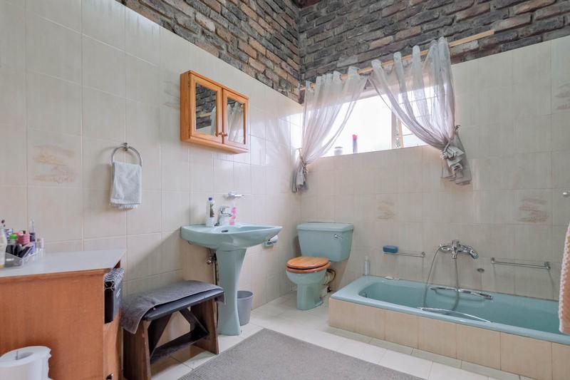5 Bedroom Property for Sale in Murrayfield Gauteng