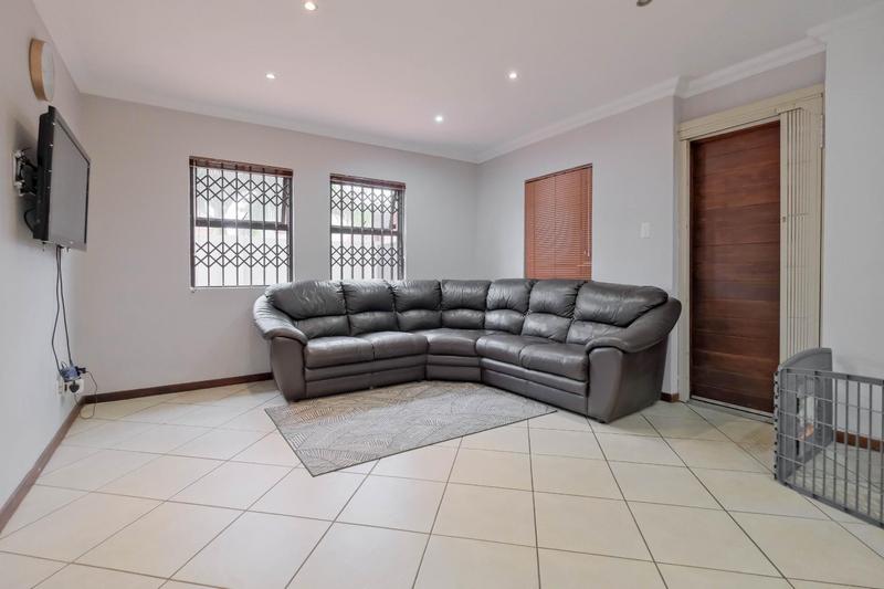 4 Bedroom Property for Sale in Rietvalleirand Gauteng