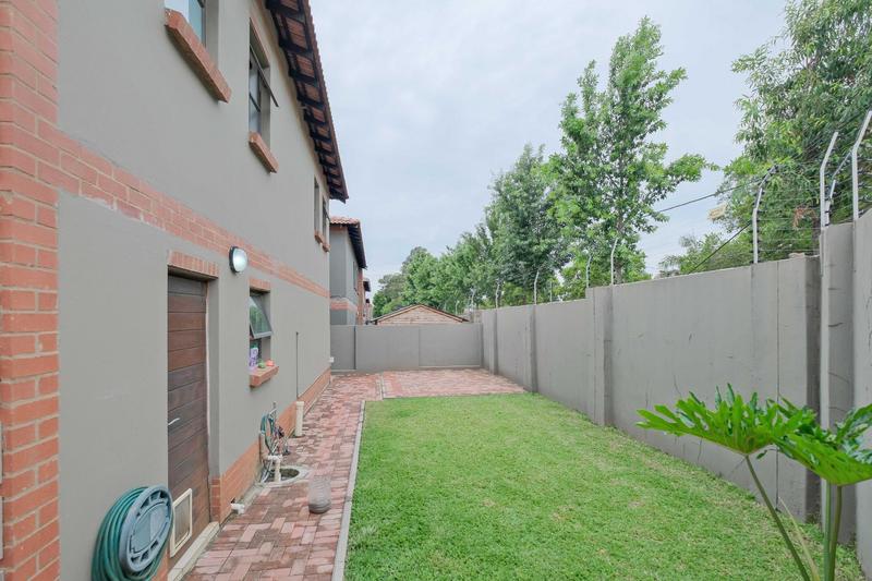 4 Bedroom Property for Sale in Rietvalleirand Gauteng