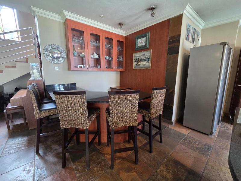 5 Bedroom Property for Sale in Zambezi Country Estate Gauteng