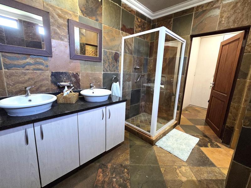 5 Bedroom Property for Sale in Zambezi Country Estate Gauteng