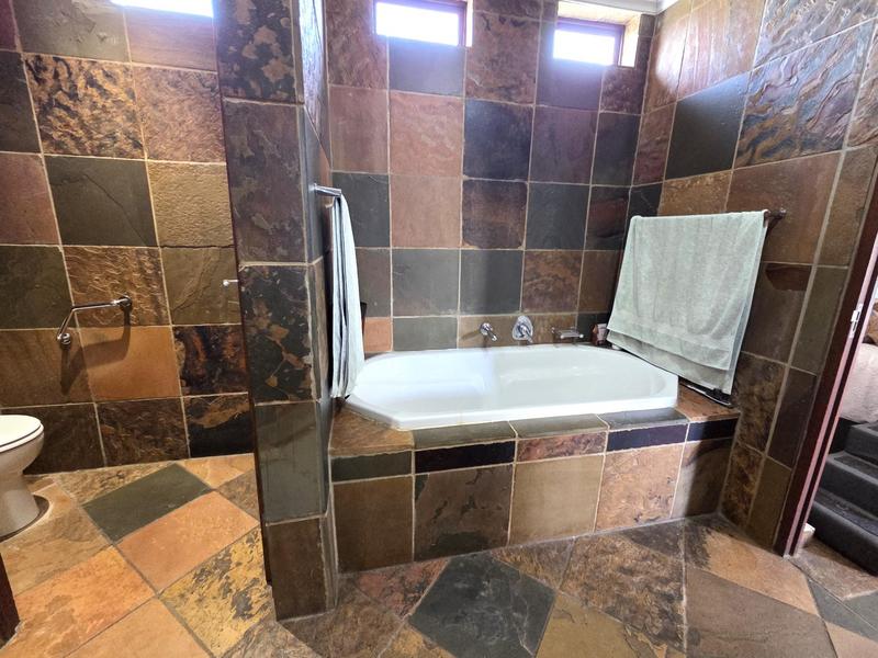 5 Bedroom Property for Sale in Zambezi Country Estate Gauteng