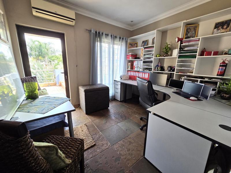 5 Bedroom Property for Sale in Zambezi Country Estate Gauteng