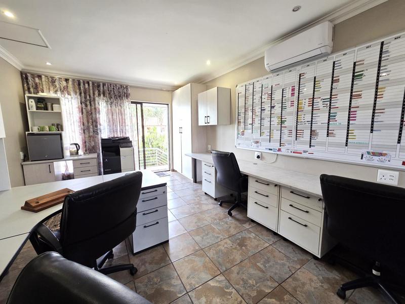 5 Bedroom Property for Sale in Zambezi Country Estate Gauteng