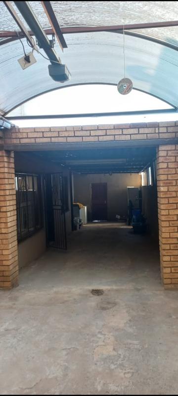 3 Bedroom Property for Sale in Naledi Ext 2 Gauteng