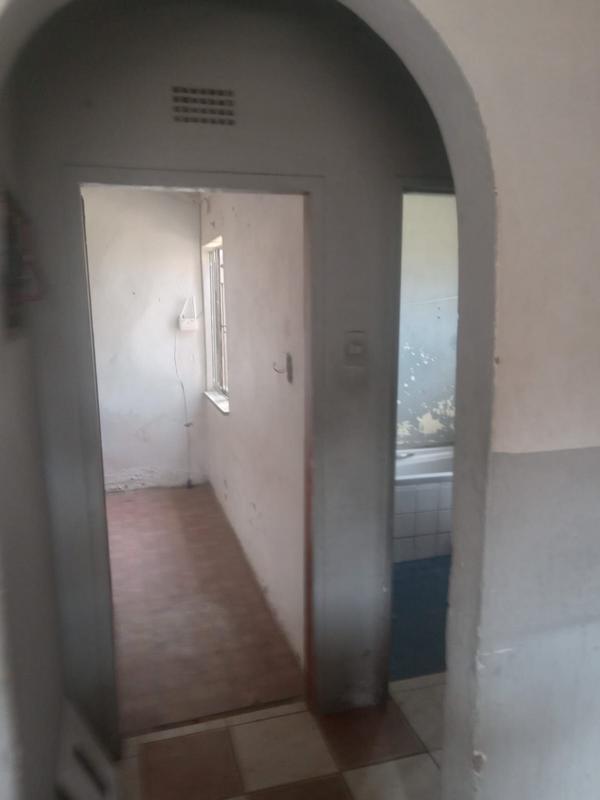 0 Bedroom Property for Sale in Zola Gauteng
