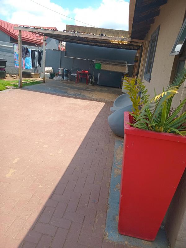 3 Bedroom Property for Sale in Dobsonville Ext 2 Gauteng