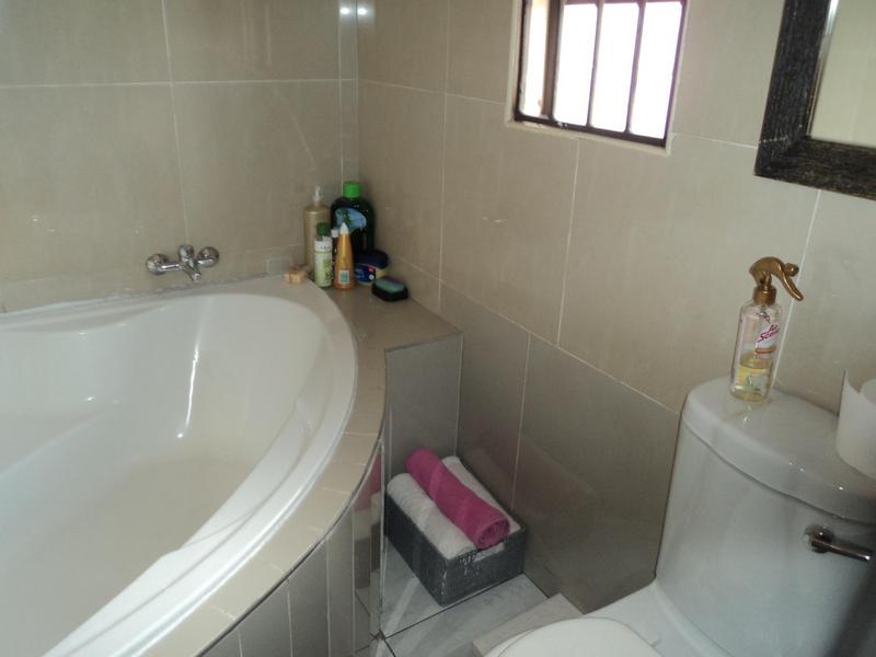 3 Bedroom Property for Sale in Dobsonville Ext 2 Gauteng