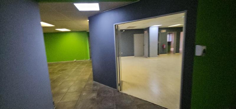 To Let commercial Property for Rent in Randjespark Gauteng