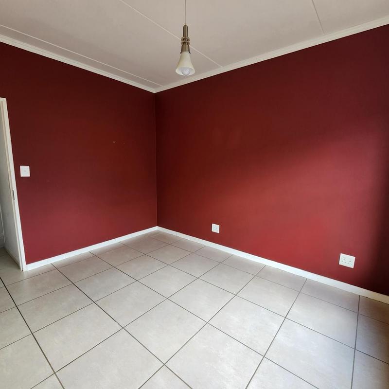 To Let 3 Bedroom Property for Rent in Olivedale Gauteng