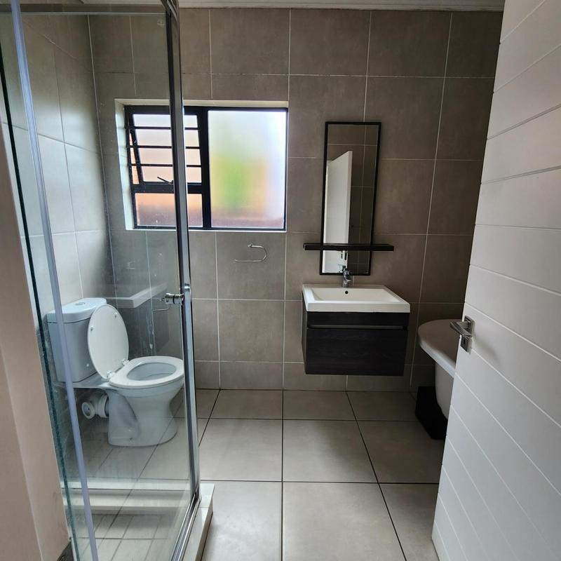 To Let 3 Bedroom Property for Rent in Olivedale Gauteng