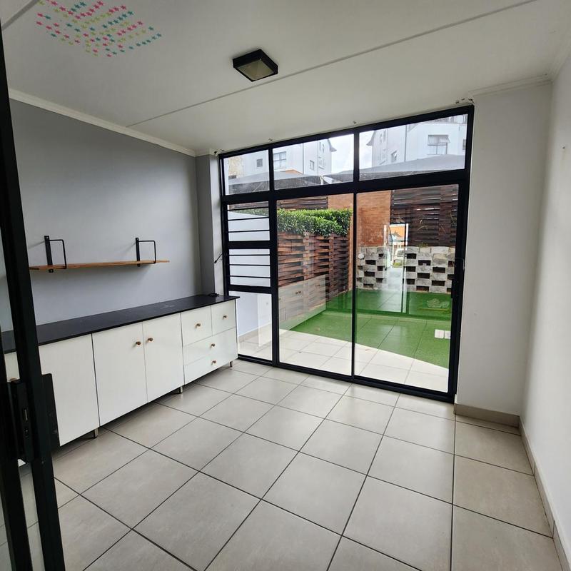 To Let 3 Bedroom Property for Rent in Olivedale Gauteng