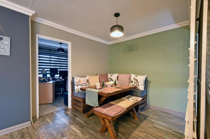 3 Bedroom Property for Sale in Discovery Gauteng