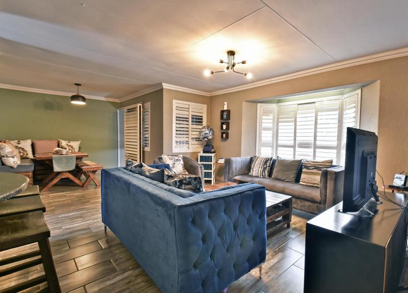 3 Bedroom Property for Sale in Discovery Gauteng