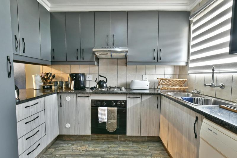 3 Bedroom Property for Sale in Discovery Gauteng