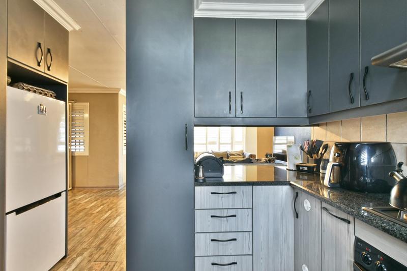 3 Bedroom Property for Sale in Discovery Gauteng