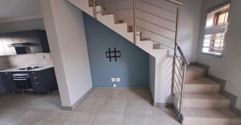 2 Bedroom Property for Sale in Noordwyk Gauteng