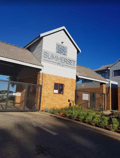 1 Bedroom Property for Sale in Noordwyk Gauteng