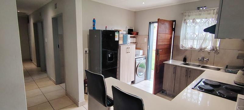 4 Bedroom Property for Sale in Mindalore Gauteng