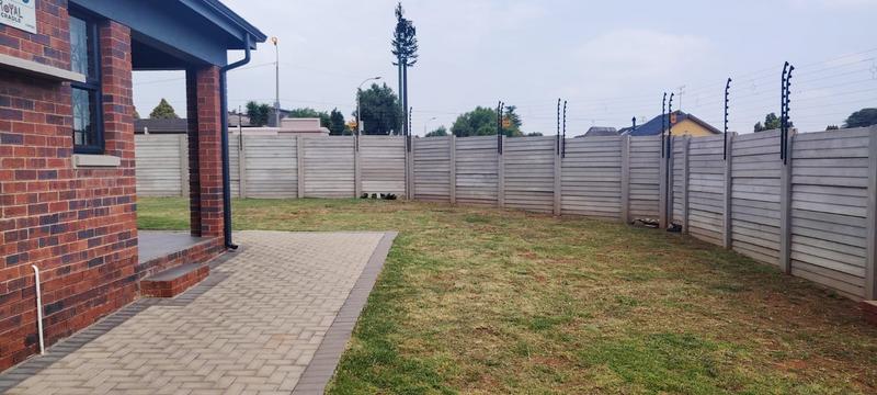 4 Bedroom Property for Sale in Mindalore Gauteng
