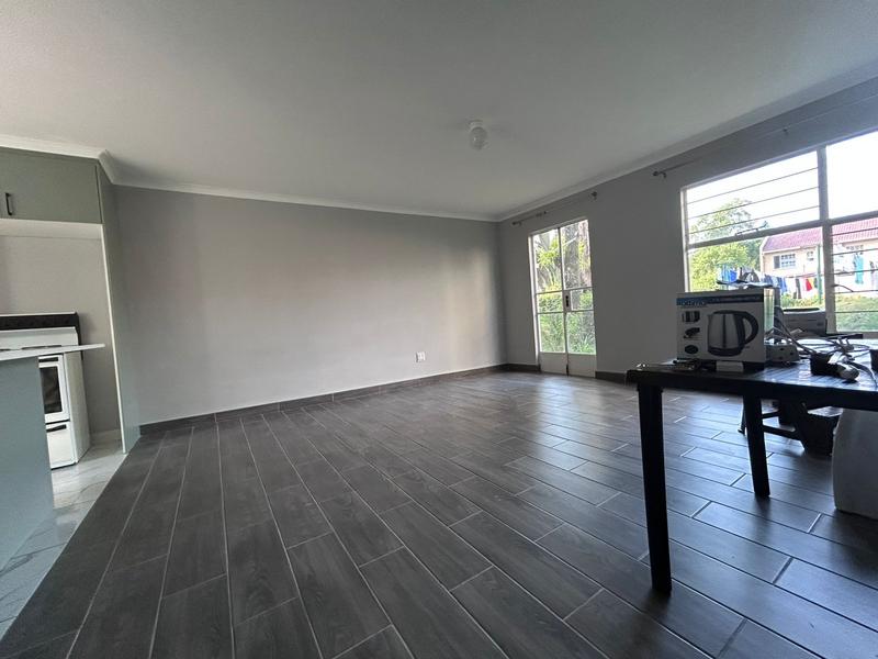 To Let 2 Bedroom Property for Rent in Vorna Valley Gauteng