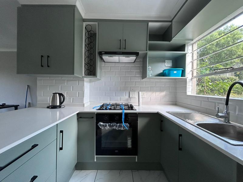 To Let 2 Bedroom Property for Rent in Vorna Valley Gauteng