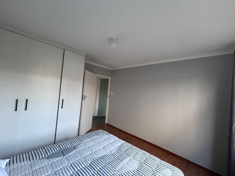 To Let 2 Bedroom Property for Rent in Vorna Valley Gauteng