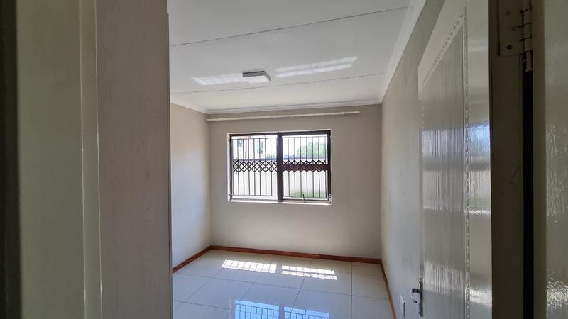 To Let 2 Bedroom Property for Rent in Noordwyk Gauteng