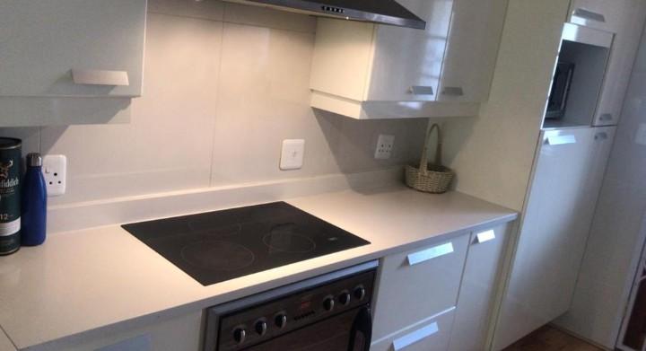 To Let 2 Bedroom Property for Rent in Benmore Gardens Gauteng