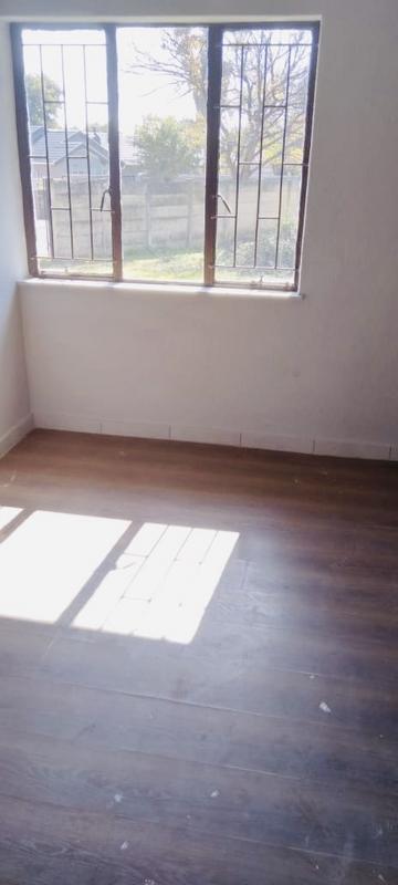 7 Bedroom Property for Sale in Crystal Park Gauteng