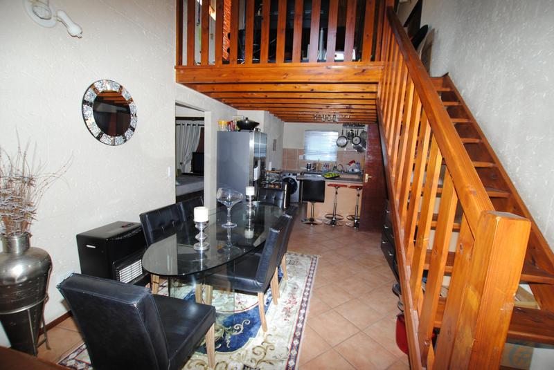 2 Bedroom Property for Sale in Lonehill Gauteng