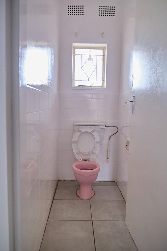 2 Bedroom Property for Sale in Florida Lake Gauteng