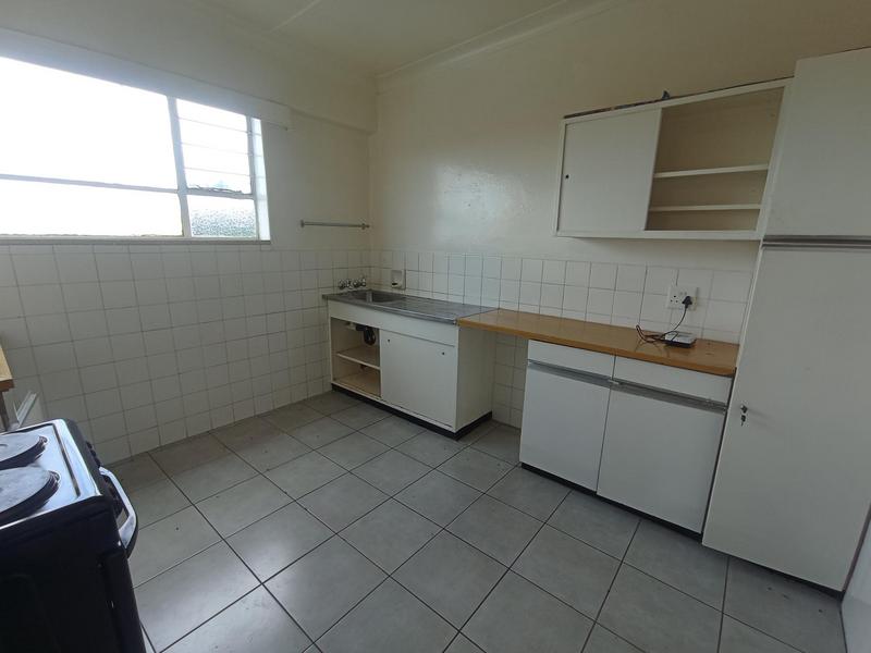2 Bedroom Property for Sale in Florida Lake Gauteng