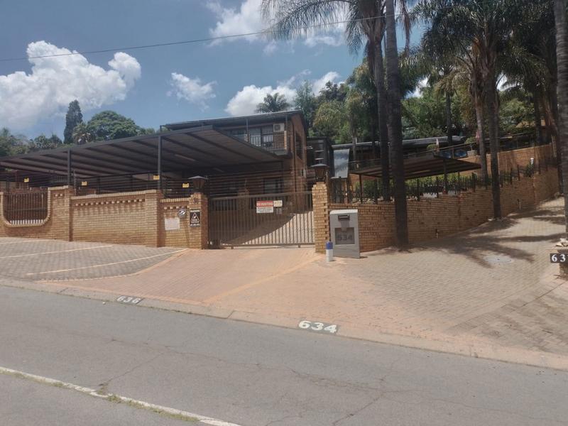 11 Bedroom Property for Sale in Helderkruin Gauteng