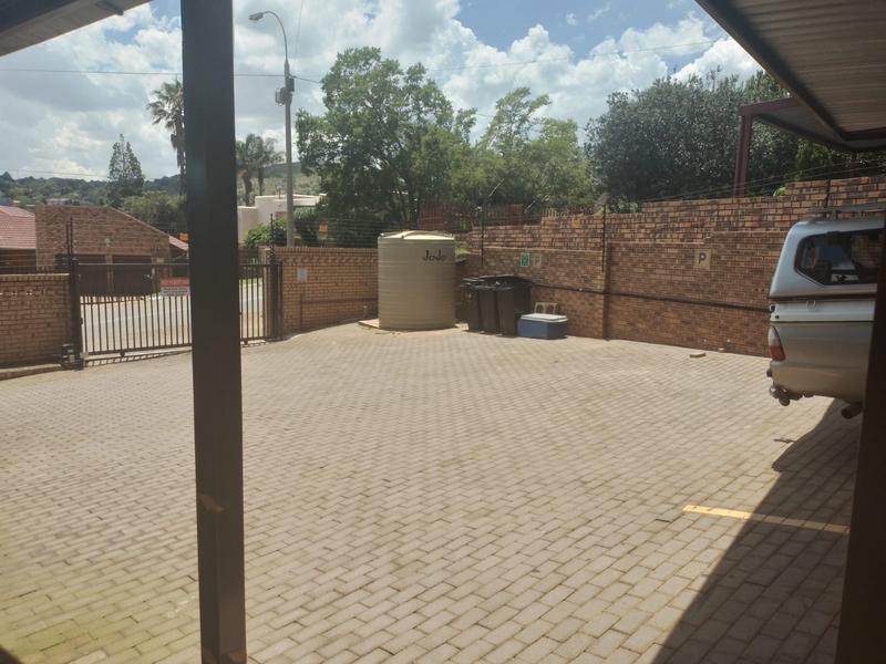 11 Bedroom Property for Sale in Helderkruin Gauteng