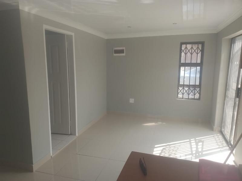2 Bedroom Property for Sale in Zondi Gauteng
