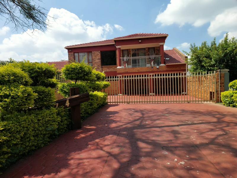 7 Bedroom Property for Sale in Amandasig Gauteng